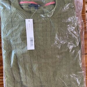 Olive Green Men's Sweater. Size XXL. NWT!